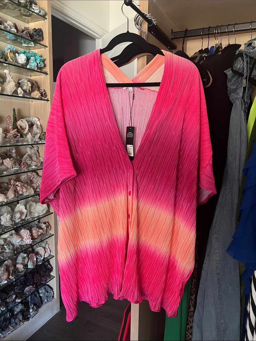 Fashion Nova Pink and Orange Ombre Pleated V-Neck Tunic